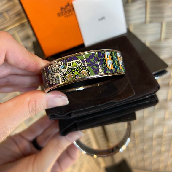 Hermes Enamel Bangle Bracelet - Picture 5 of 7
